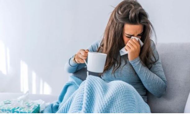 Tre zakone të thjeshta që ju mbajnë larg gripit dhe ftohjes