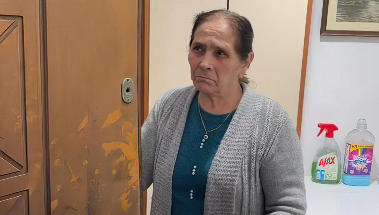 Tritoli në banesë, nëna e Zotos: Nuk kam asnjë konflikt, jam e habitur