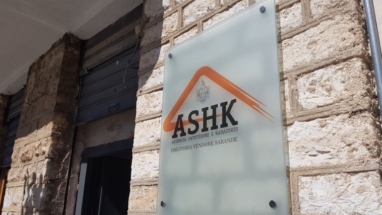 Nuk gjen qetësi Kadastra Shtetërore  Pas Vlorës  shkarkohet edhe drejtori i Sarandës