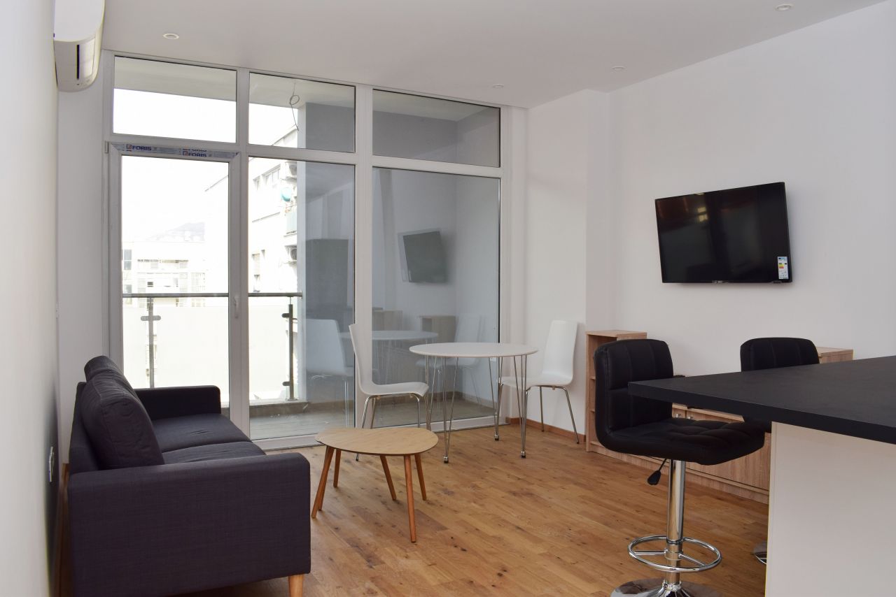 Tirana për turistët, jo për banorët: Qiratë u rritën deri në 30% në 2025