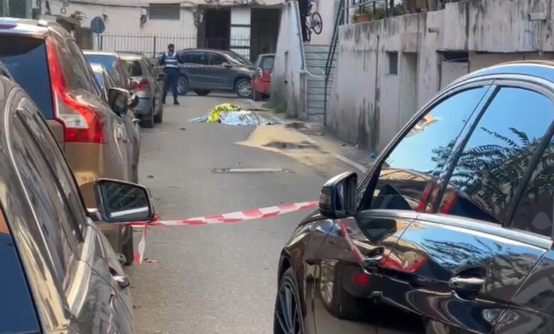 Babai i tre fëmijëve në Laprakë i jep fund jetës  hidhet nga pallati ku banonte