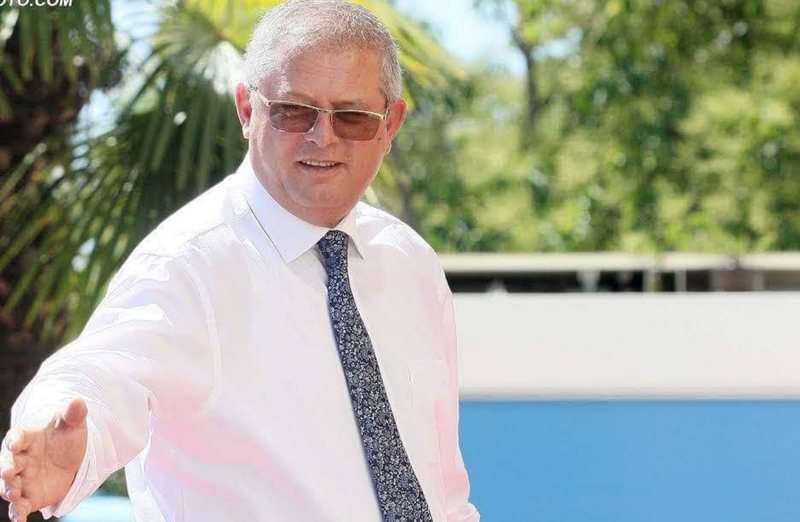 Ilir Proda dhe Bana show me vilat e Lad Kostës në Farkë, Sky Tower po kap qiellin me katet pa leje