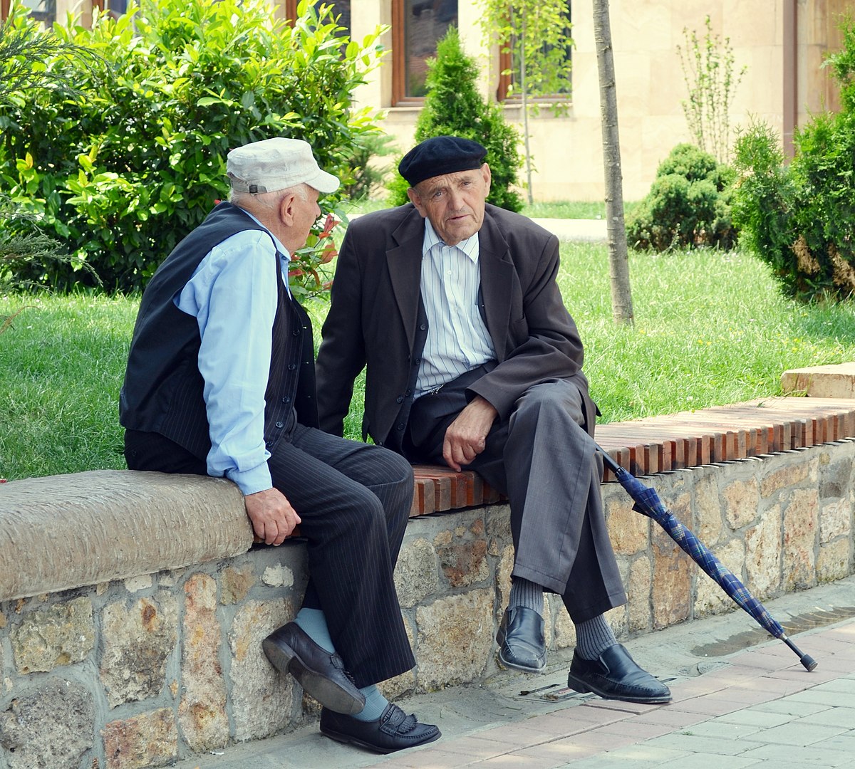 banka-boterore-kushti-i-15-viteve-per-pension-minimal-eshte-anomali-duhen-reforma-urgjente