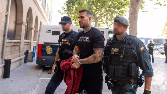 Ibiza, baza e fshehtë e mafias shqiptare në Spanjë: Trafikonin tonelata kokaine me motoskafe dhe GPS