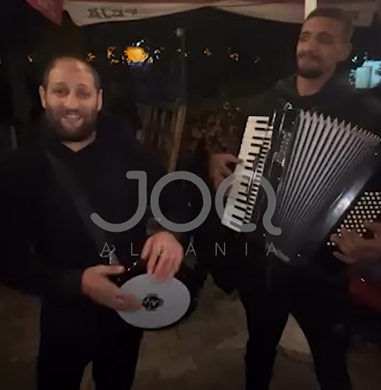 “Lali Eri, rrush o rrush”, mbështetësi i Veliajt këndon me pasion për kryebashkiakun