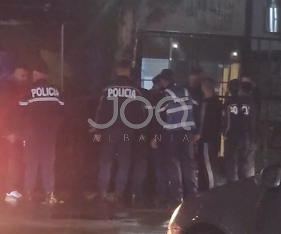  Sherr në një lokal në Kamëz  dy persona shoqërohen nga policia 