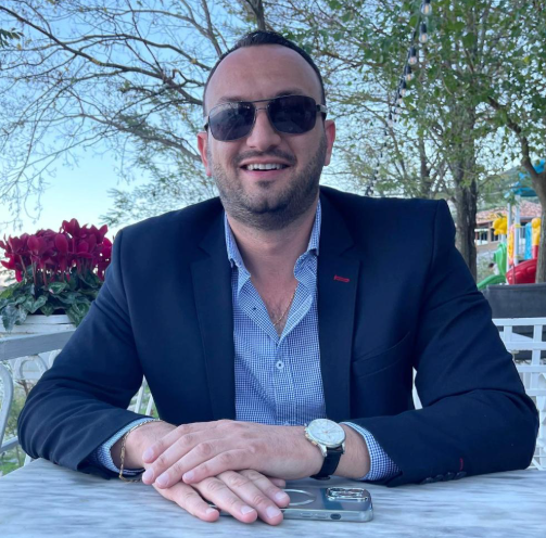 Ligji s’është njësoj për të gjithë: Shefi i AMP-së në Shkodër i akuzuar për zaptim prone, Prokuroria ‘mbyll sytë’