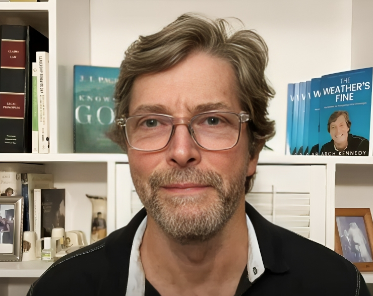 “Isha gay për vite me radhë! Shpëtova nga homoseksualizmi pasi nisa të studioja Biblën”