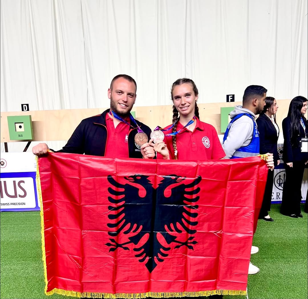 Çifti shqiptar na bën krenar, medalje bronzi në Kampionatin Botëror të Qitjes