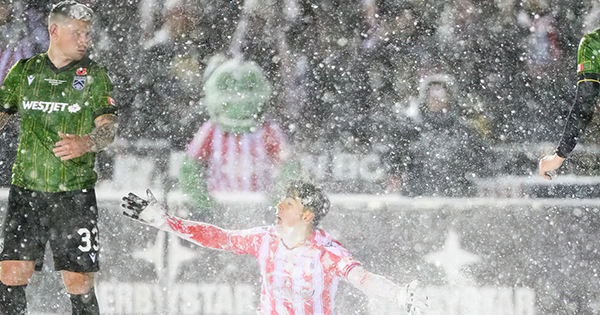 Borë, acar dhe magji, Rodríguez i jep shkëlqimin finales kanadeze