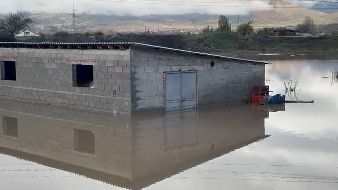 Qytetari nga Korça për Ramën   Fshati digjet  k  va krihet  për Europën