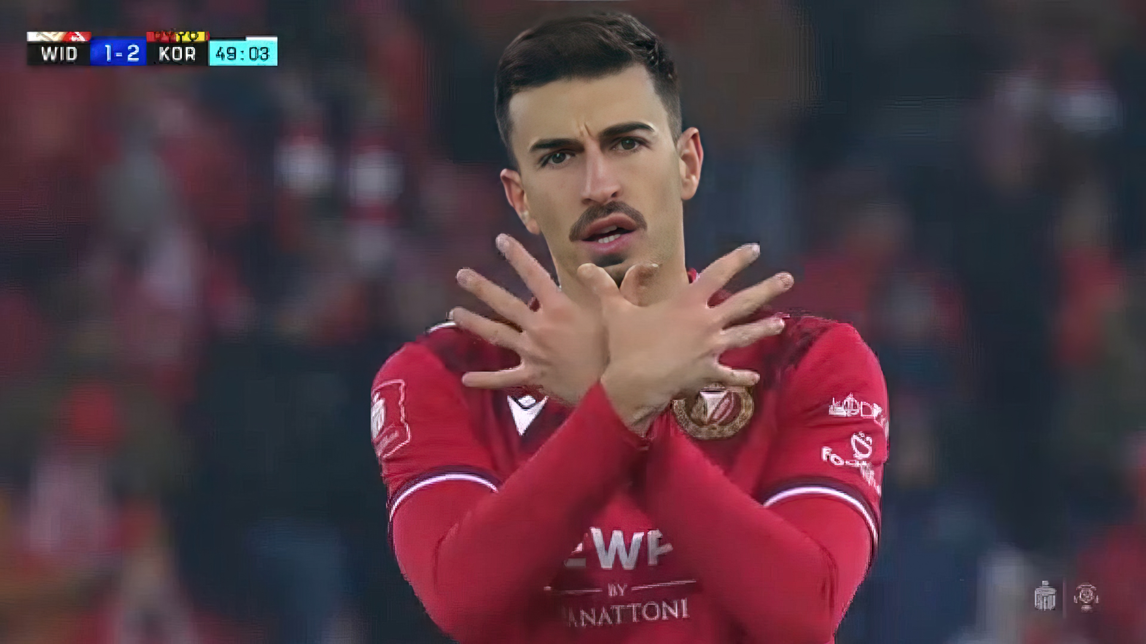 Julian Shehu ‘jep mesazhin’ në Poloni, shënon dhe feston me gjestin e shqiponjës