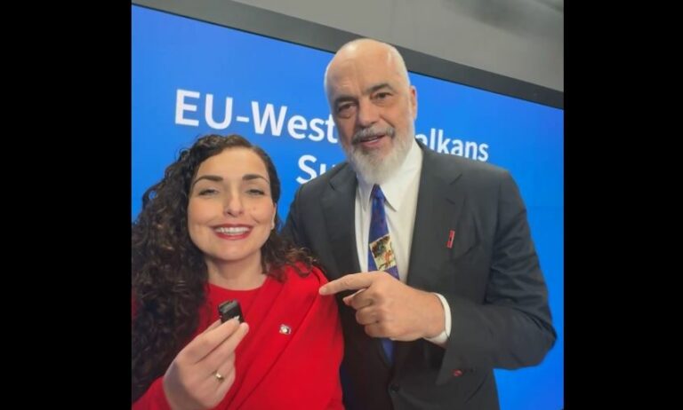 Teksa Osmani po jepte lajmin e mirë për masat, Rama ndërhyn duke e përqafuar: Është merita e saj