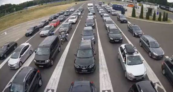 Diaspora drejt Kosovës, kjo është gjendja në pikat kufitare