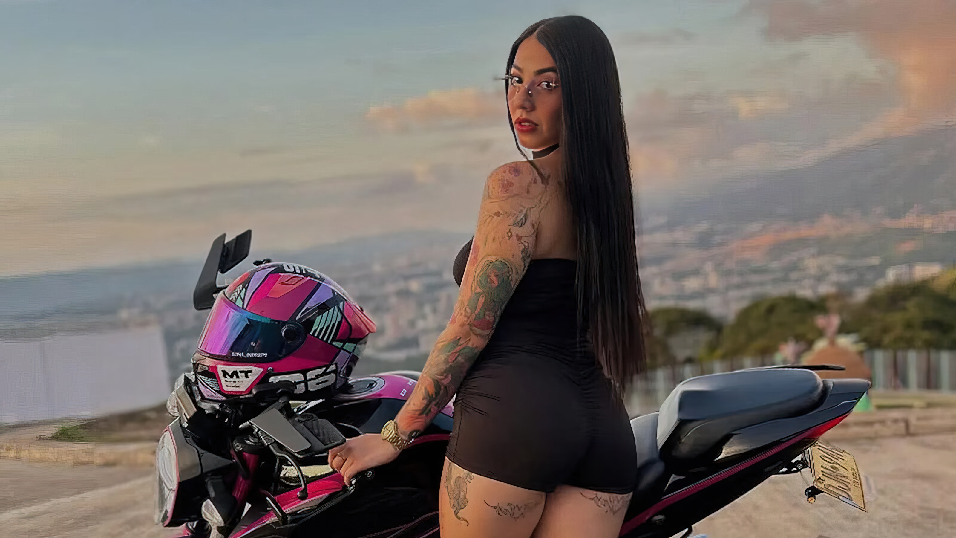 “Shpresoj mos të përplasem…”, influencerja humb jetën pas aksidentit me motor