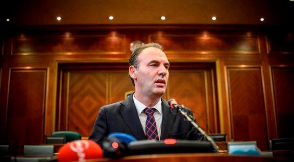 Fatmir Limaj nuk e ‘çan’ rrethimin as në Malishevë, VV-ja del e para