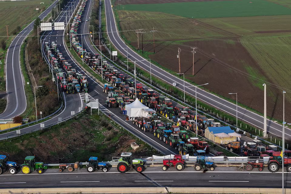 Aksi Kakavijë-Janinë edhe sot i pakalueshëm për 3 orë, Greqia e paralizuar nga protestat