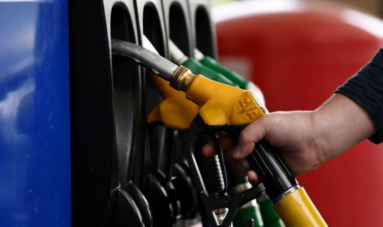 OEK: Ndërhyrja në çmimet e karburanteve cenon tregun e lirë