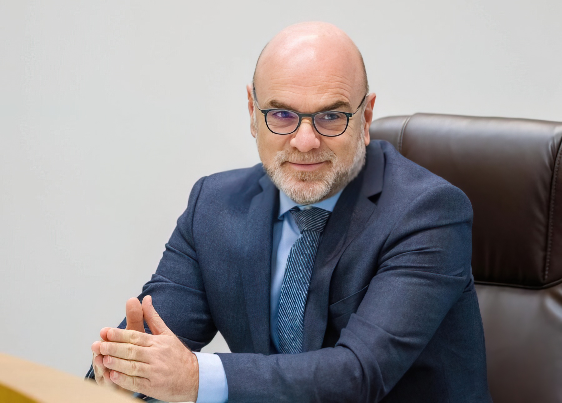 Abuzimet në krye të detyrës, pas shumë denoncimeve shkarkohet Skerdi Drenova i UKT