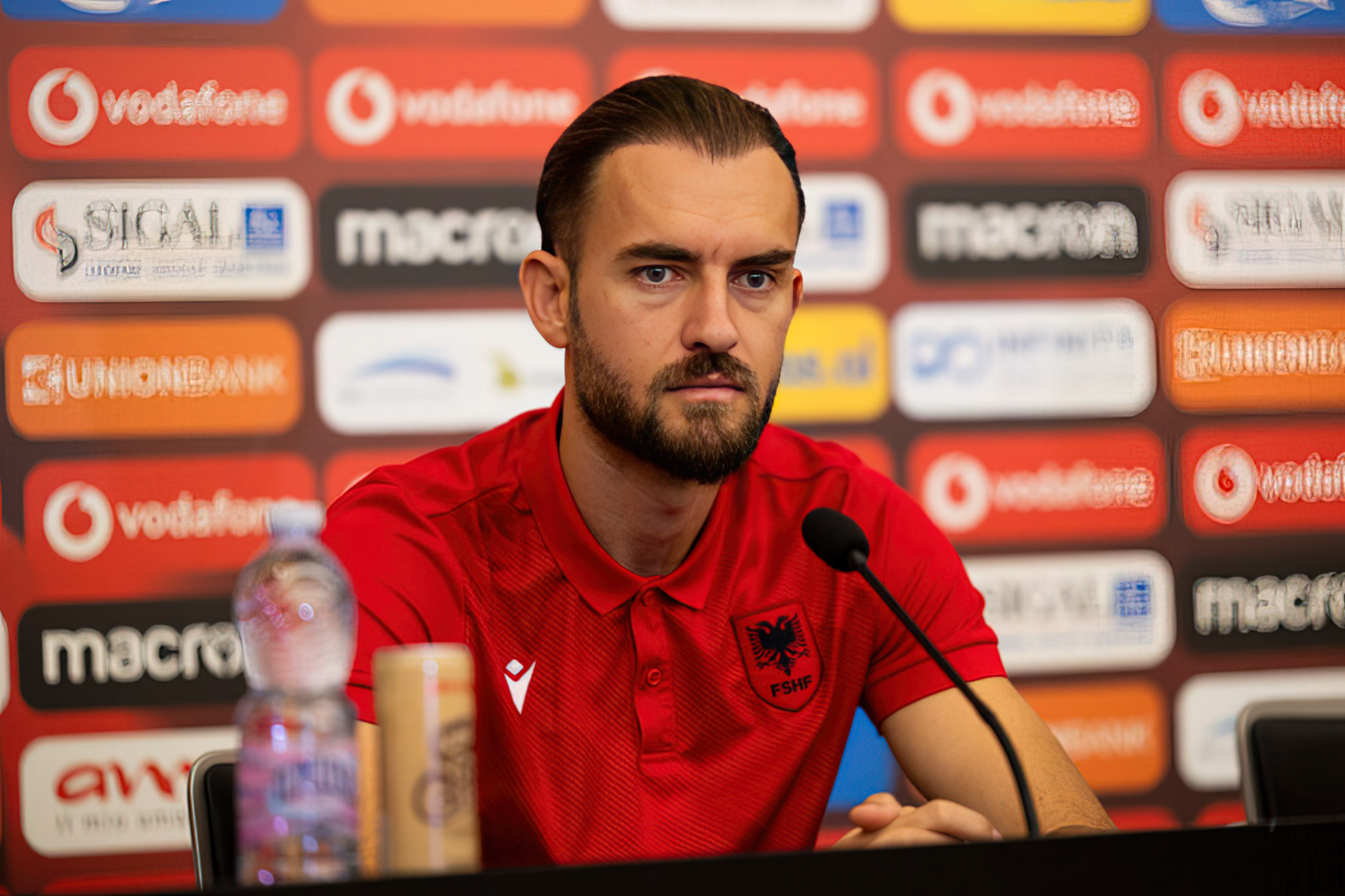 Cikalleshi drejt rikthimit në Shqipëri për të mbyllur karrierën  Kavajasi takon drejtuesit e Flamurtarit