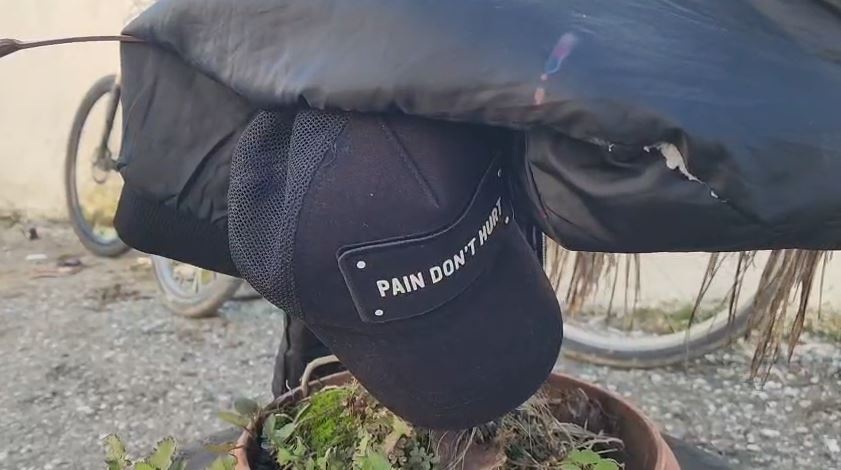  Dhimbja nuk të lëndon   mesazhi në kapelen e gjimnazistit të plagosur me thikë në Shkodër