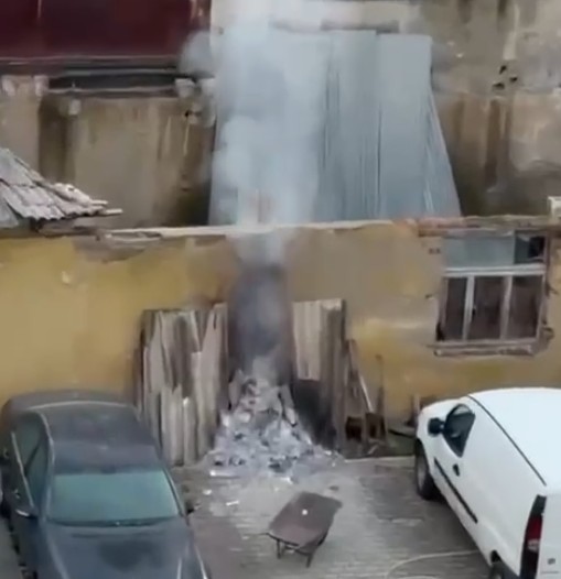  Te Inspektoriati Qendror po digjen materiale kancerogjene  na helmuan 