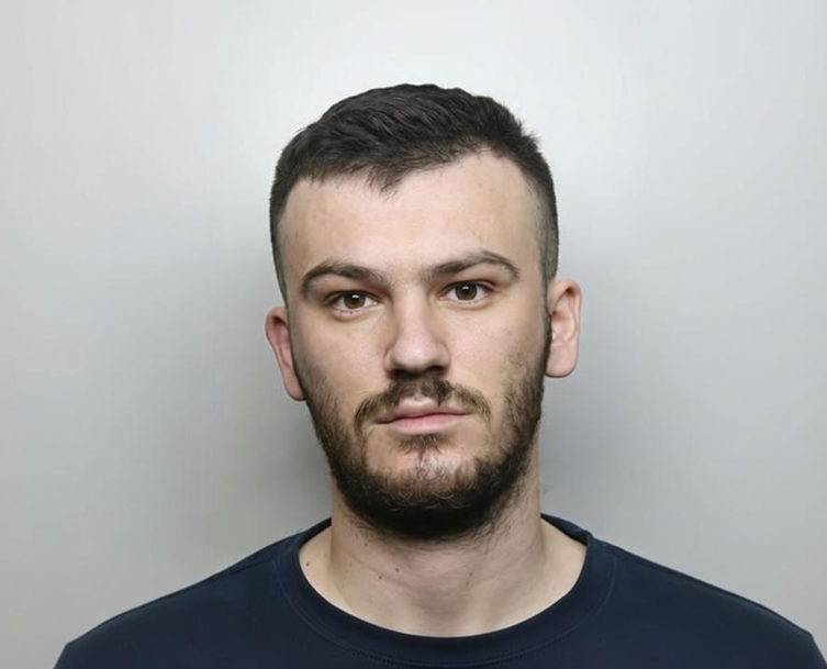 I dënuar për kultivim kanabisi  shqiptari shmang dëbimin nga Britania falë partneres së tij