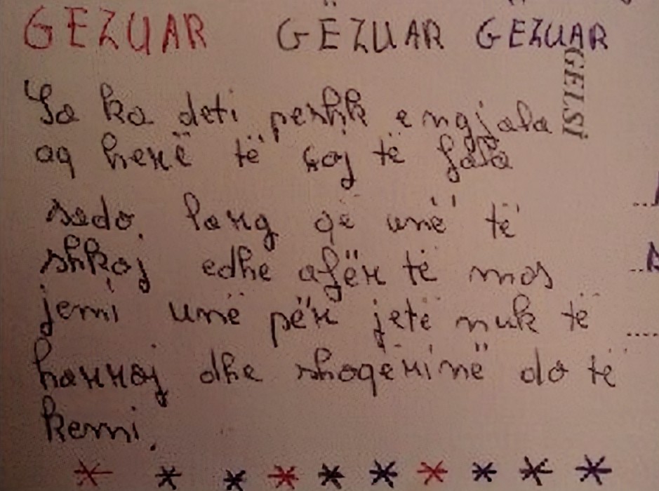 Nga kartolinat plot emocione  te fasada digjitale  Urimet e Vitit të Ri sot pa ndjesi