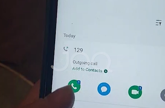 Policia me  dorë të hekurt   i bën bllok qytetares që u ankua për fishekzjarret