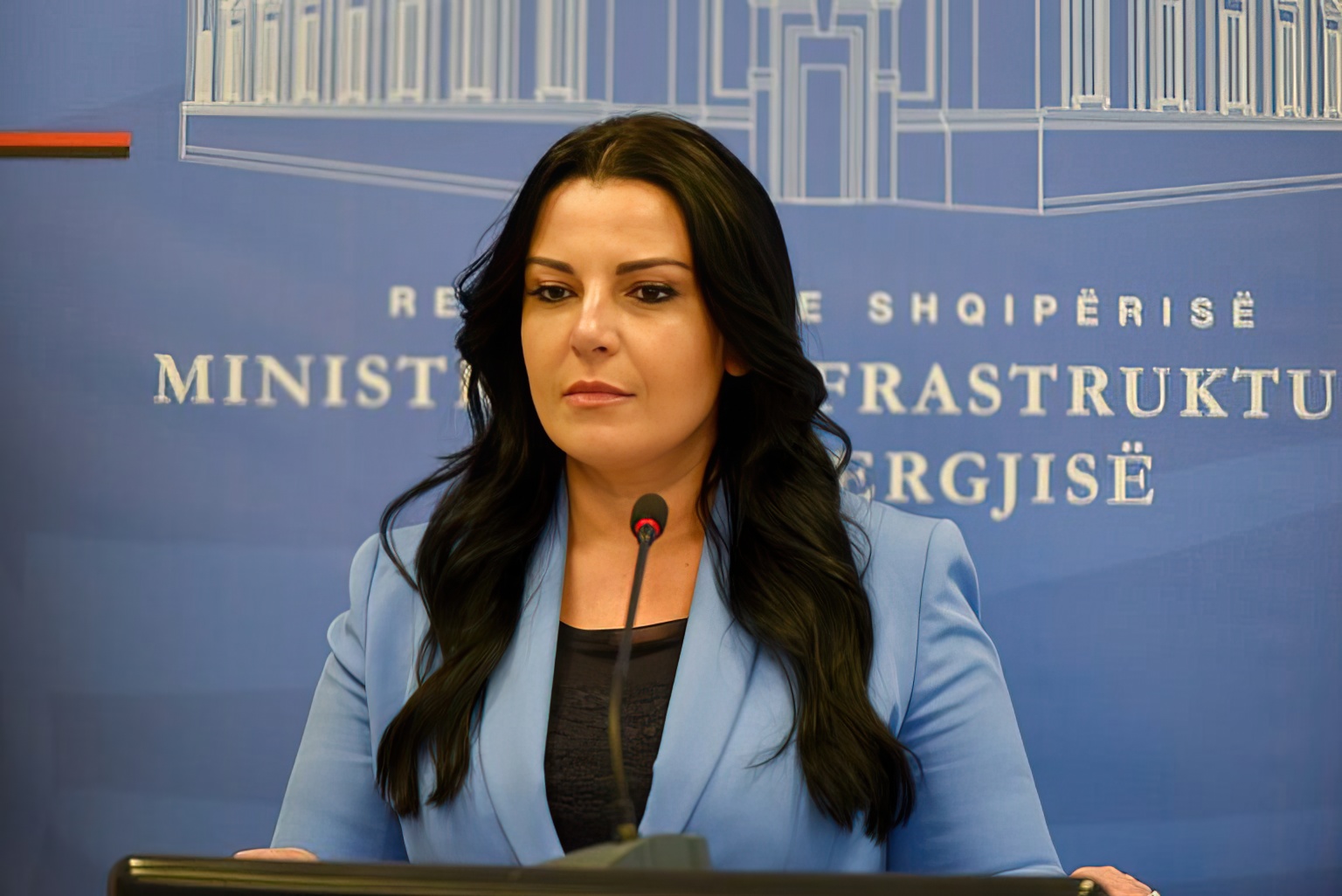 Belinda Balluku rikthehet në detyrë  Gjykata Kushtetuese rrëzon pezullimin e GJKKO