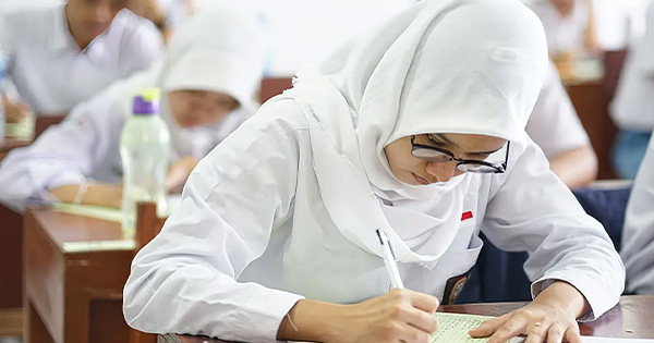 Austri  Gjobë ose burg për prindërit që dërgojnë vajzat me shami në shkollë