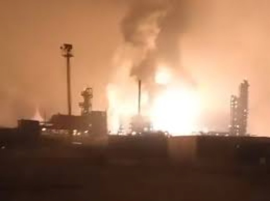 Ukraina godet një nga rafineritë më të mëdha ruse me raketa britanike