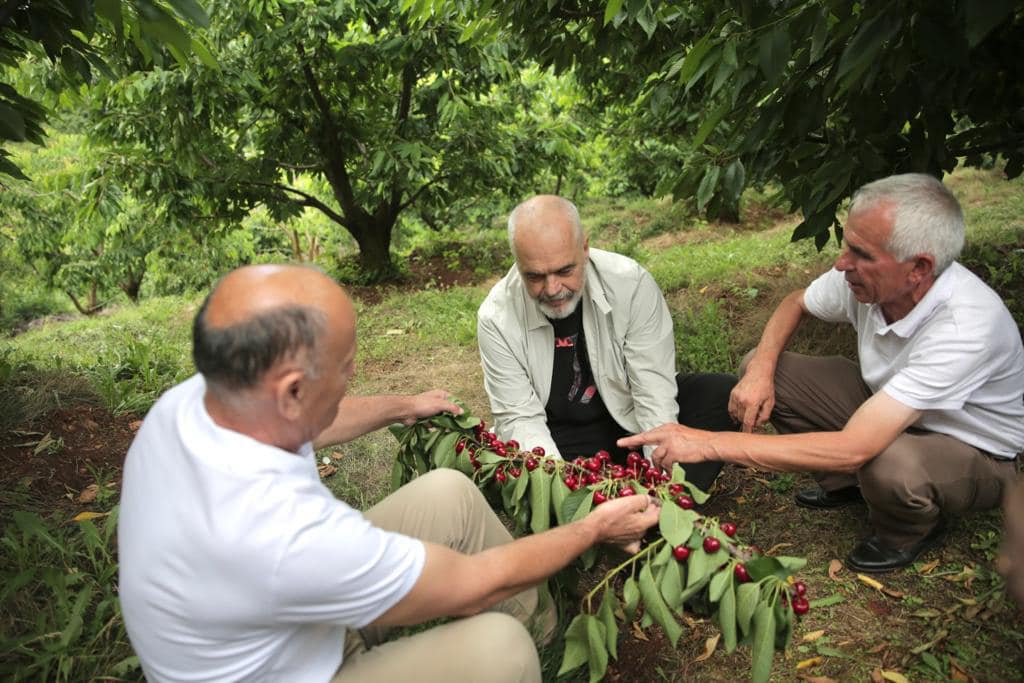 Komisioni Evropian përgënjeshtron Ramën për fondet IPARD  Ndërprerje e fondeve për shkak të hetimit nga OLAF