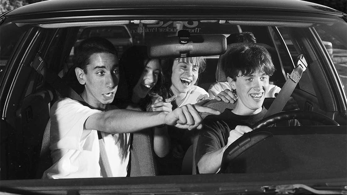 Drejtimi i automjeteve nga të miturit: 1 në 5 të shoqëruar nga policia kapen pas timonit