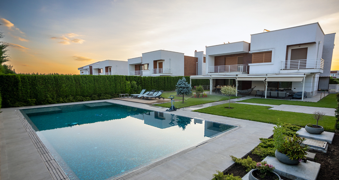 Lagja e pasanikëve- Fqinjët e Abdixhikut dhe Haradinajt votojnë për Albin Kurtin