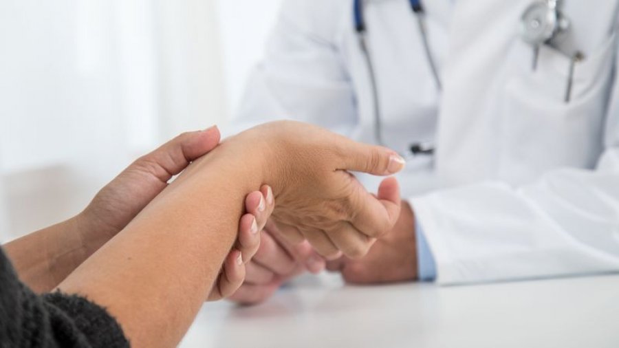 Çfarë është podagra – dhe cilat janë shenjat e hershme paralajmëruese për të cilat duhet të keni kujdes