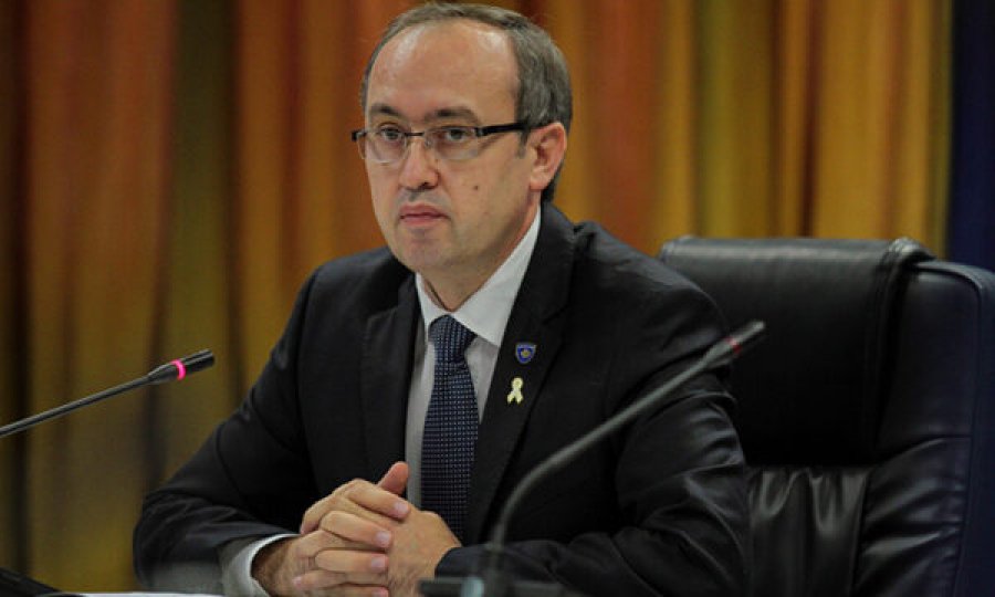 Avdullah Hoti shpall kandidaturën për kryetar të LDK-së