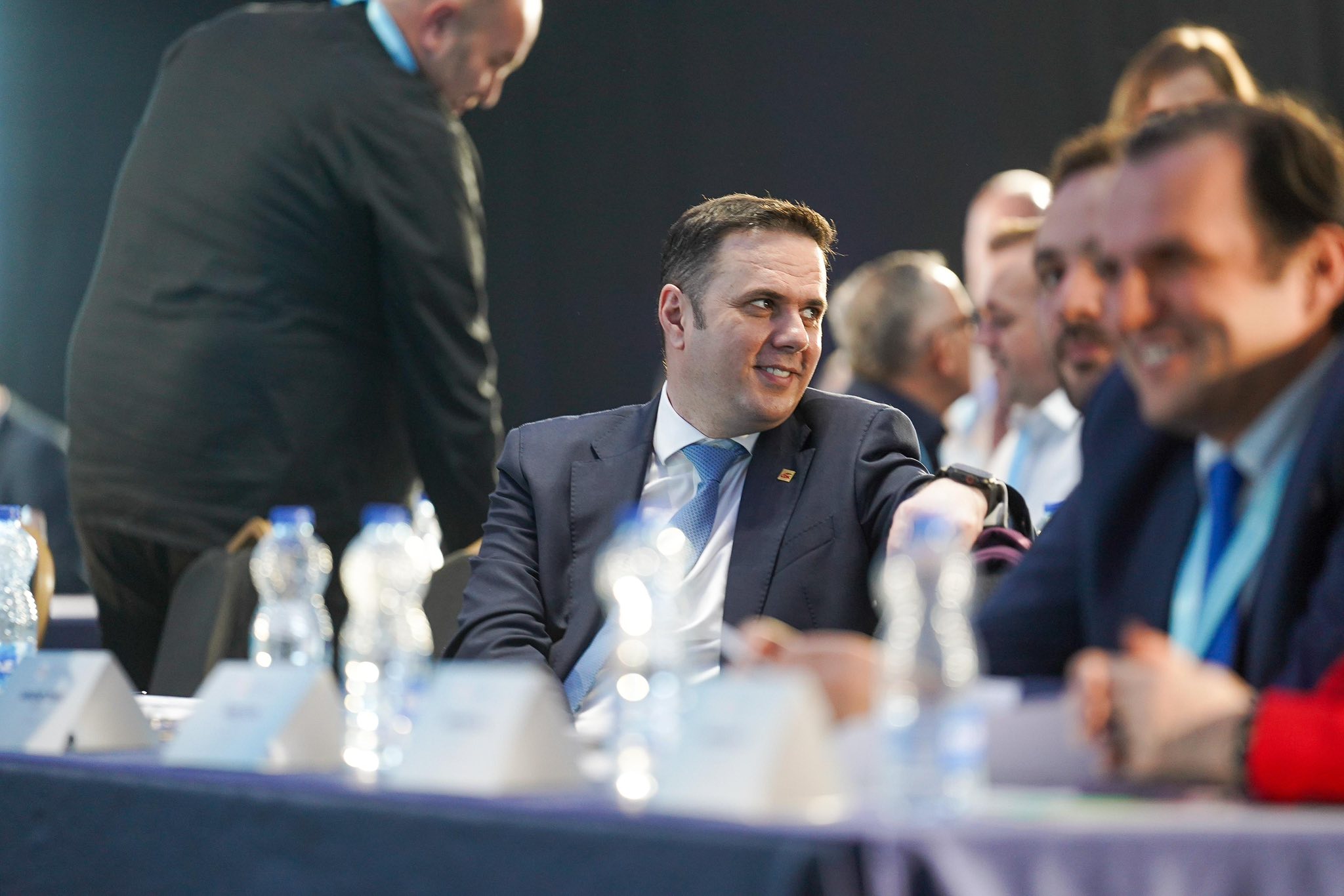 LDK-ja voton pro Abdixhikut, kryetari flet për ringritje dhe bashkim