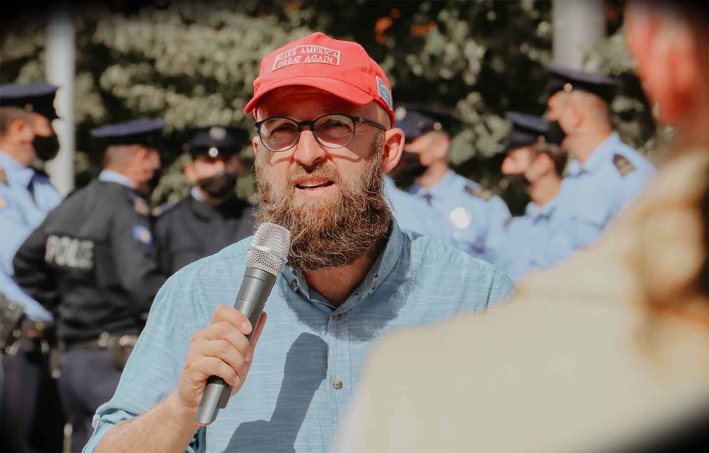 “Kam zyrë konsulence, nuk jap terapi”, Sllamniku flet pas intervistimit nga policia!