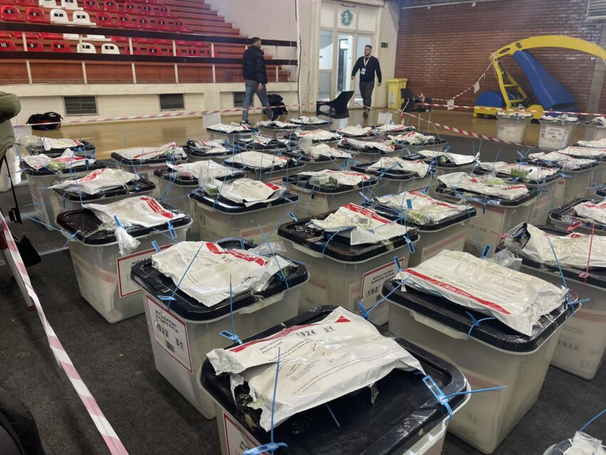 Ndërprerja festive, rinis nga ora 16:00 numërimi i votave