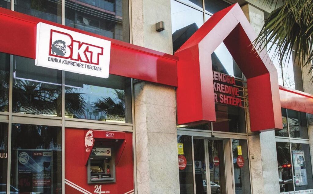 Tjetër denoncim për BKT dhe vjedhje lekësh nga llogaria! Banka pranon dështimin