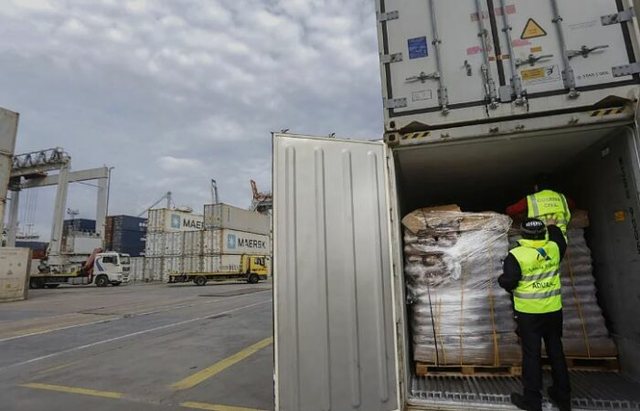  Rruga e frutave   5 shqiptarë në Spanjë kapen me 200 kg kokainë në Portin e Vigos