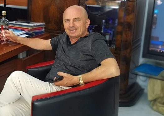 Salillari nga oligark kthehet në investitor strategjik, në emër të gruas dhe kunatit ndërron park fotovoltaik