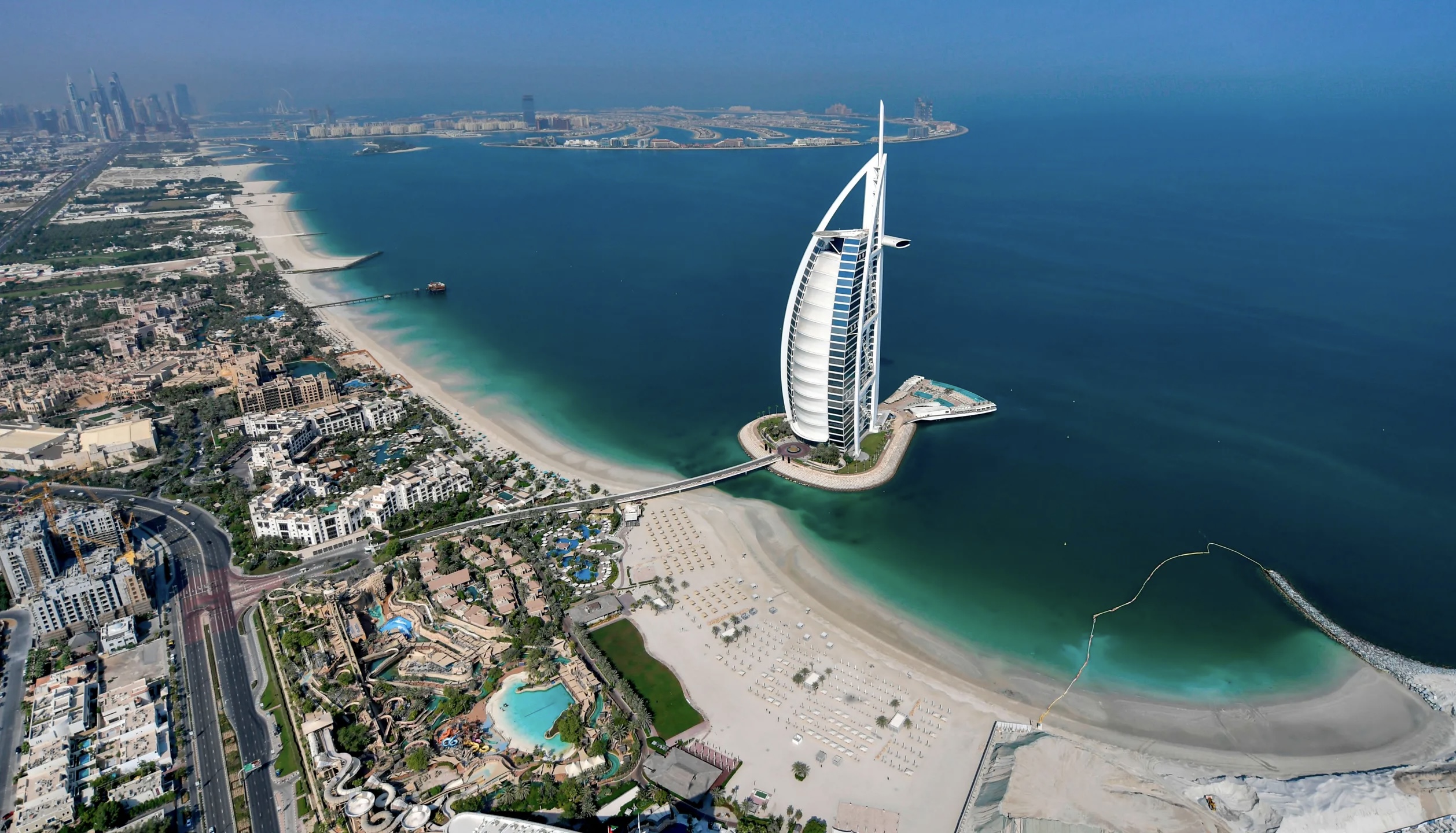 Ftoi familjen në Dubai  shqiptari i kërkuar ndërkombëtarisht bie në  grackën  e tij