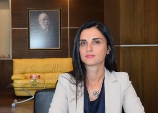 Kukulla Emiriana Sako kryebashkiakja që ka vjedhur më shumë për 2025-ën! I dha në dorë Klodian Zotos 6 MILIARD Lekë