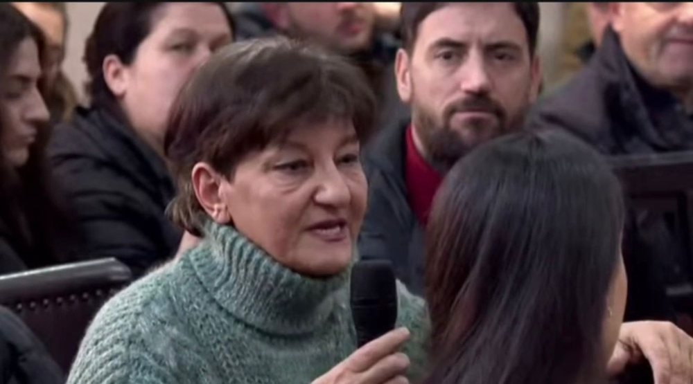 E sëmura e Hemodializës i kërkon ndihmë Berishës, ai e injoron për oligarkun e Shëndetësisë Klodian Allajbeu, bën sikur s’ka ndodhur asgjë