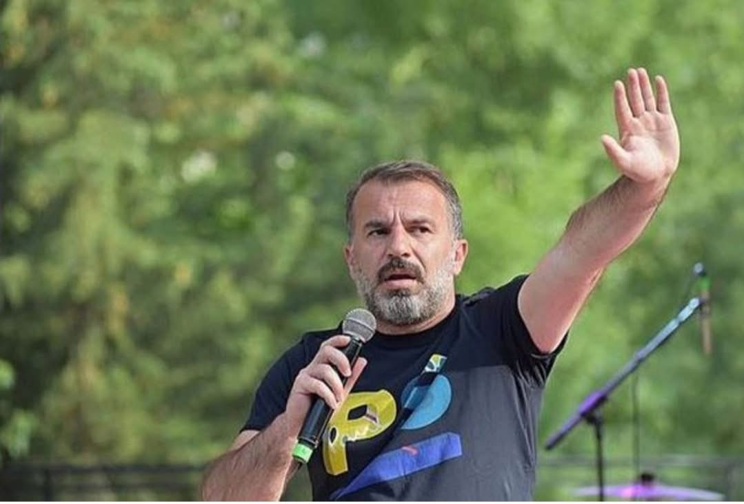 Vodhi miliarda në bashkinë Tiranë, Taulant Tushe del nga burgu dhe lihet në arrest shtëpie