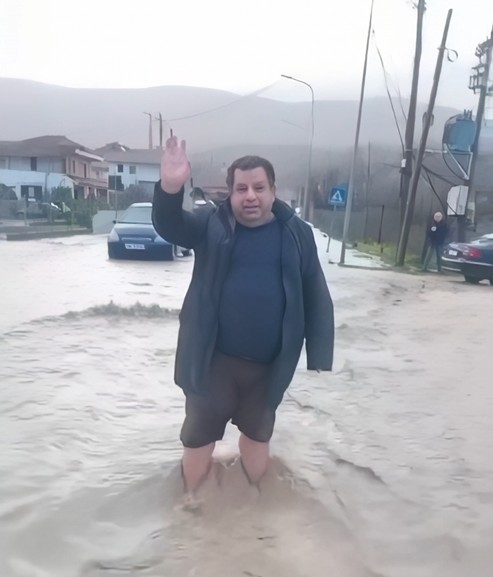 “Vetëm në varr te nëna s’na ka prekur”, kurbinasi shpërthen ndaj kryetares