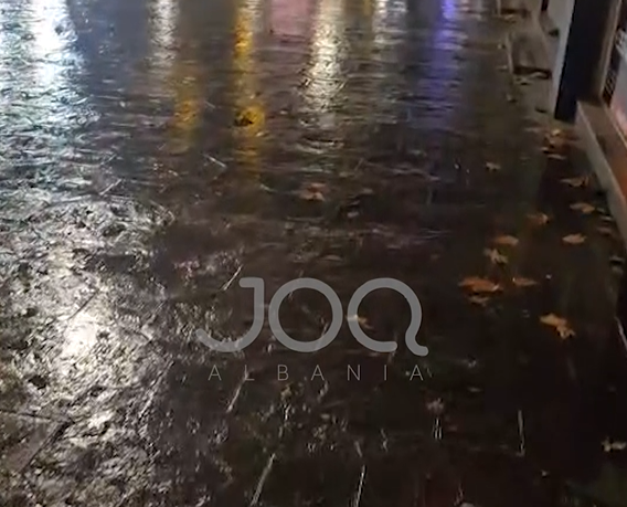 trotuaret-ne-tirane-rrezik-per-kembesoret