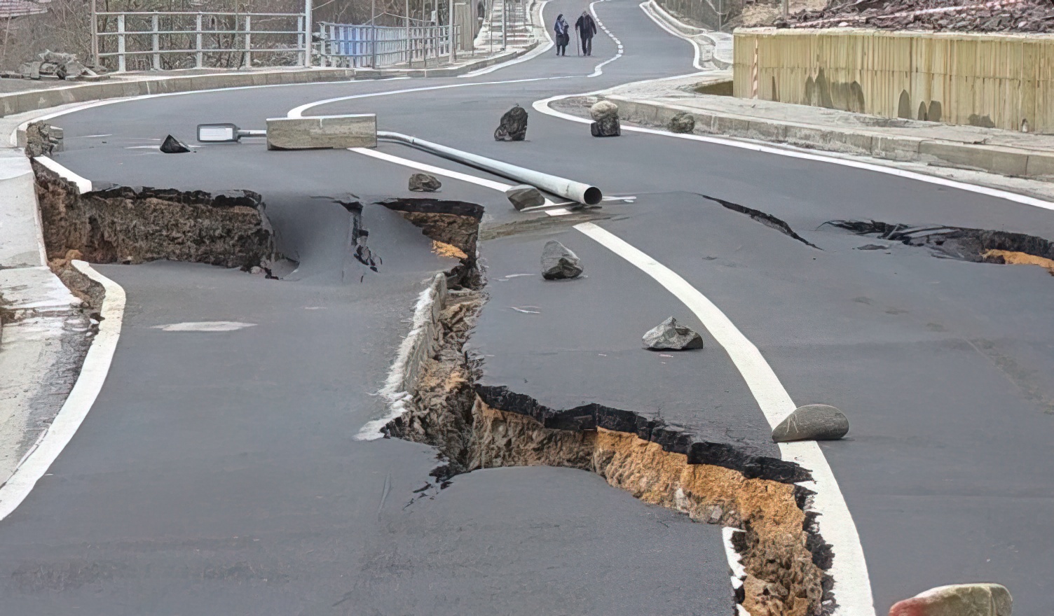 Kushtoi 128 mln lekë, shembet unaza e Burrelit që u inagurua 6 muaj më parë